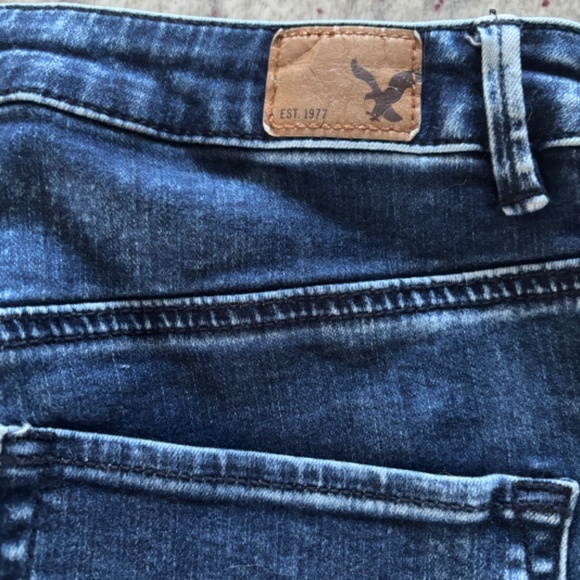 American Eagle Womens Sky High Dark Wash with Tie Dye Jeggings - Size 8 - Picture 4 of 5